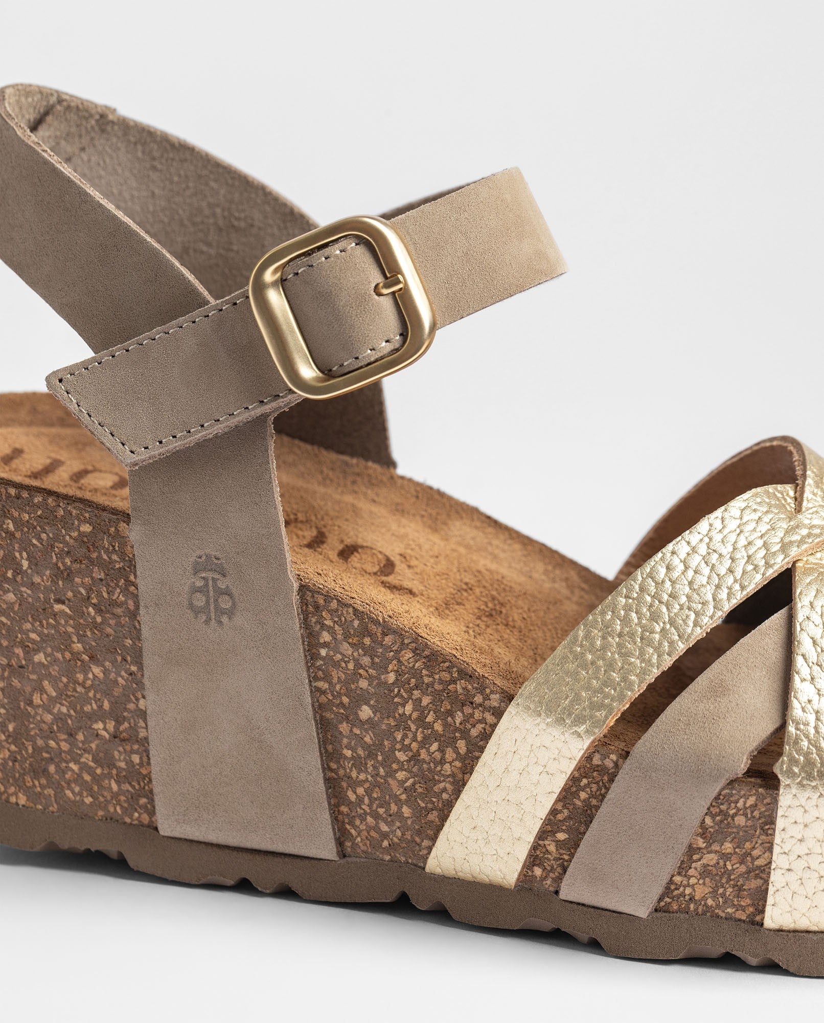 Sandalia cuña BARI-264 verde_39216.jpg