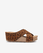 Sandalia de cuña BARI-257 leopardo_36436.jpg