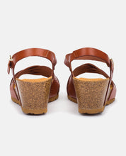 Sandalia de cuña Cadiz 137 marrón_28813.jpg