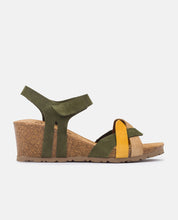 Sandalia de cuña Cadiz 140 verde_28861.jpg