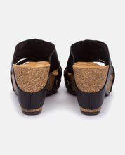 Sandalia de cuña Kilda 003 negro_29981.jpg