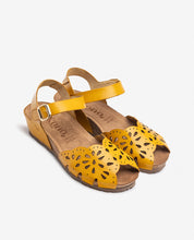 Sandalia de cuña MONACO-247 amarillo_37186.jpg