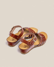 Sandalia de cuña Monaco 051 marrón_33389.jpg