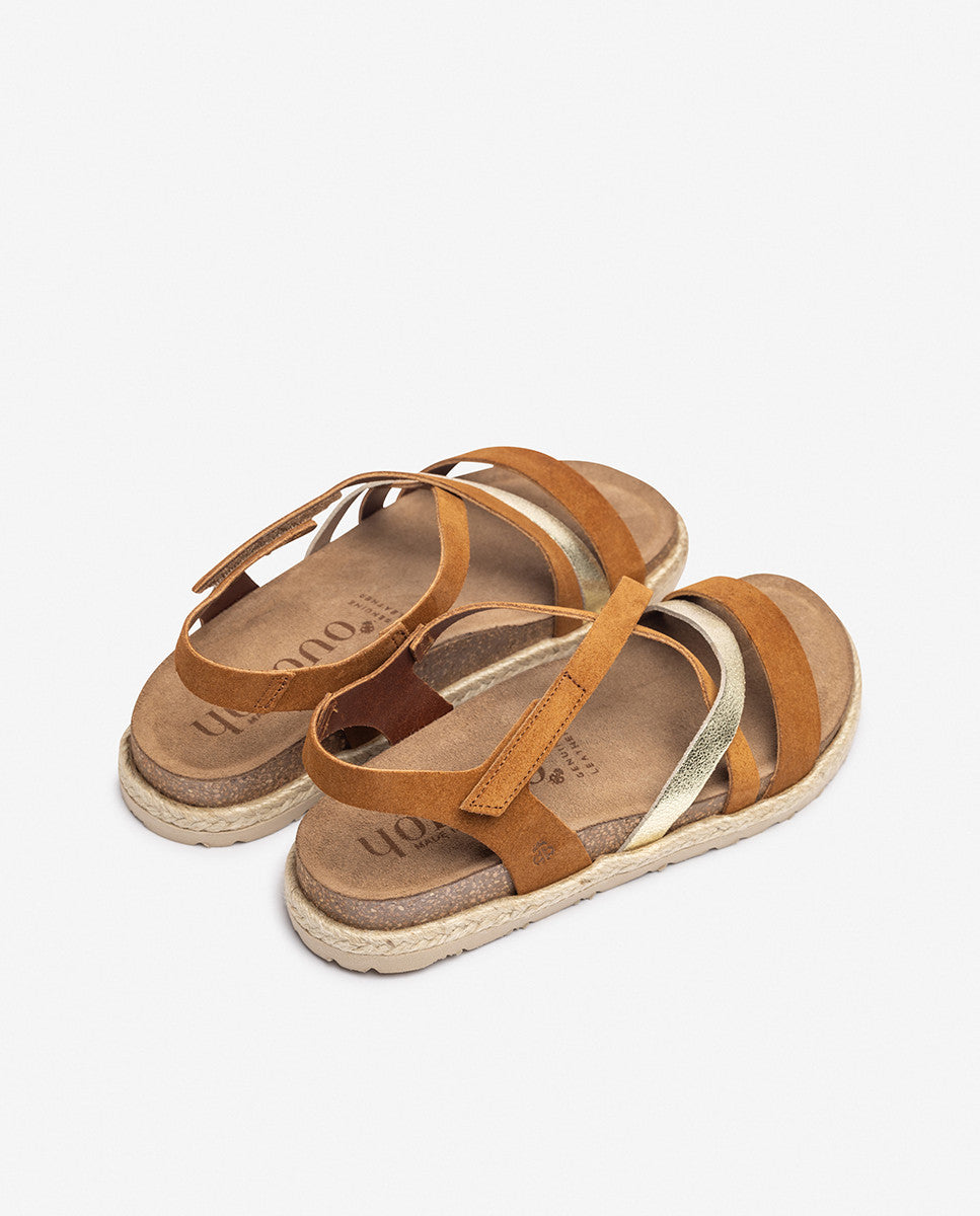 Sandalia plana ARENA-002 plateado_36576.jpg