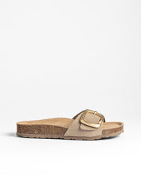 Sandalia plana GRANADA-114 marrón