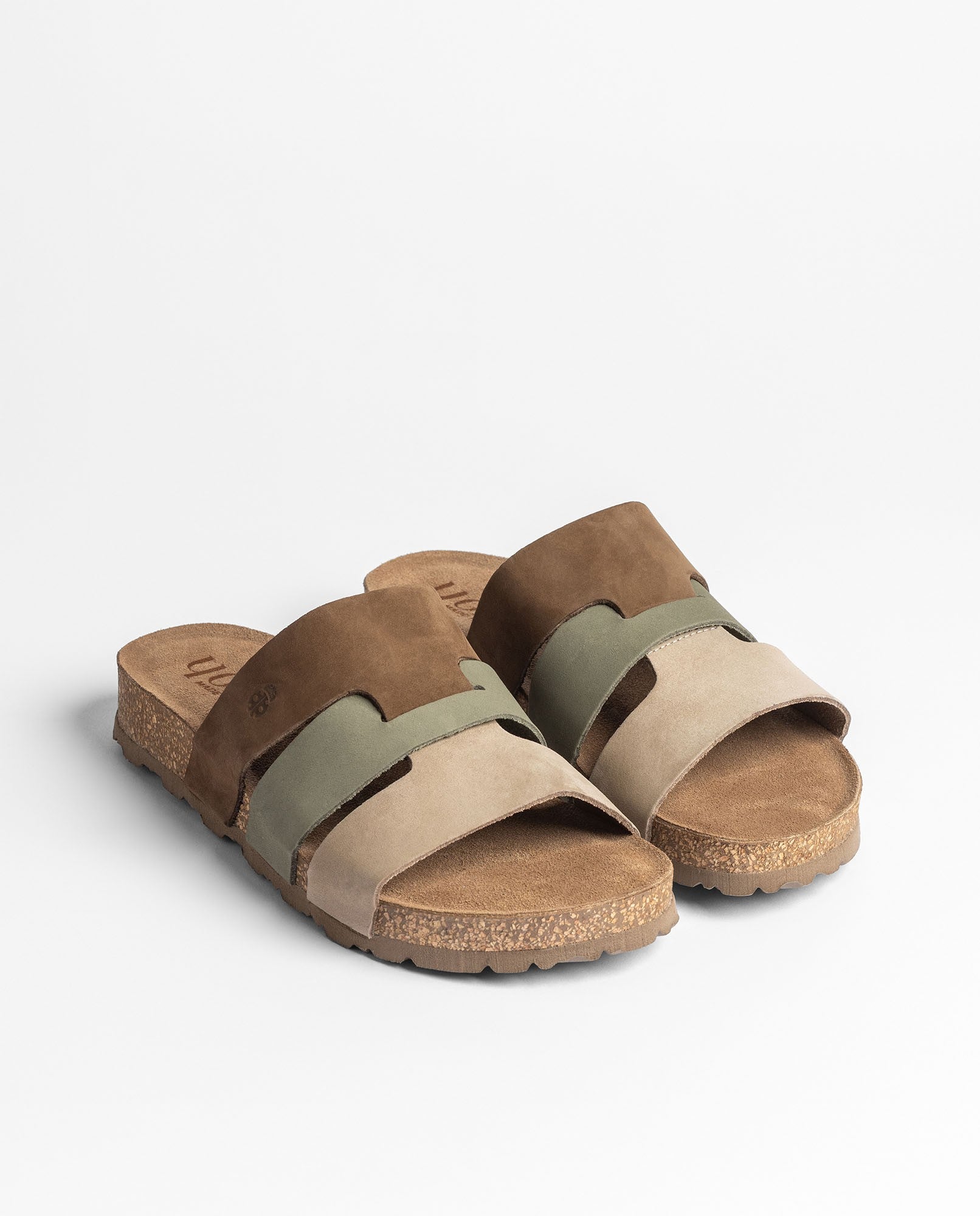 Sandalia plana JERBA-116 verde_38941.jpg