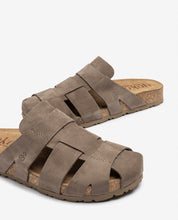 Sandalia plana JERBA-253 marrón_36759.jpg