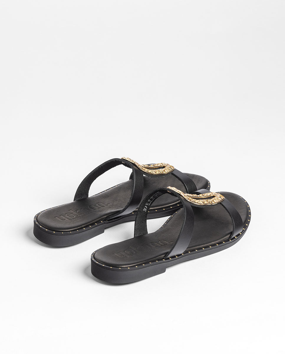 Sandalia plana LARA-270 negro_40272.jpg
