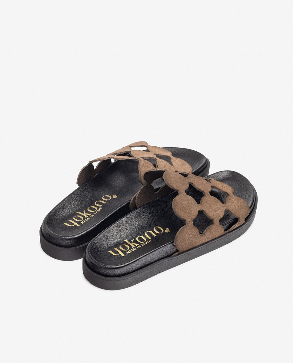 Sandalia plana MORENA-256 marrón_37481.jpg