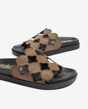 Sandalia plana MORENA-256 marrón_37484.jpg