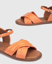 Sandalia plana Vera 003 naranja_22674.jpg