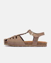 Sandalia plana Villa 180 marrón_29240.jpg