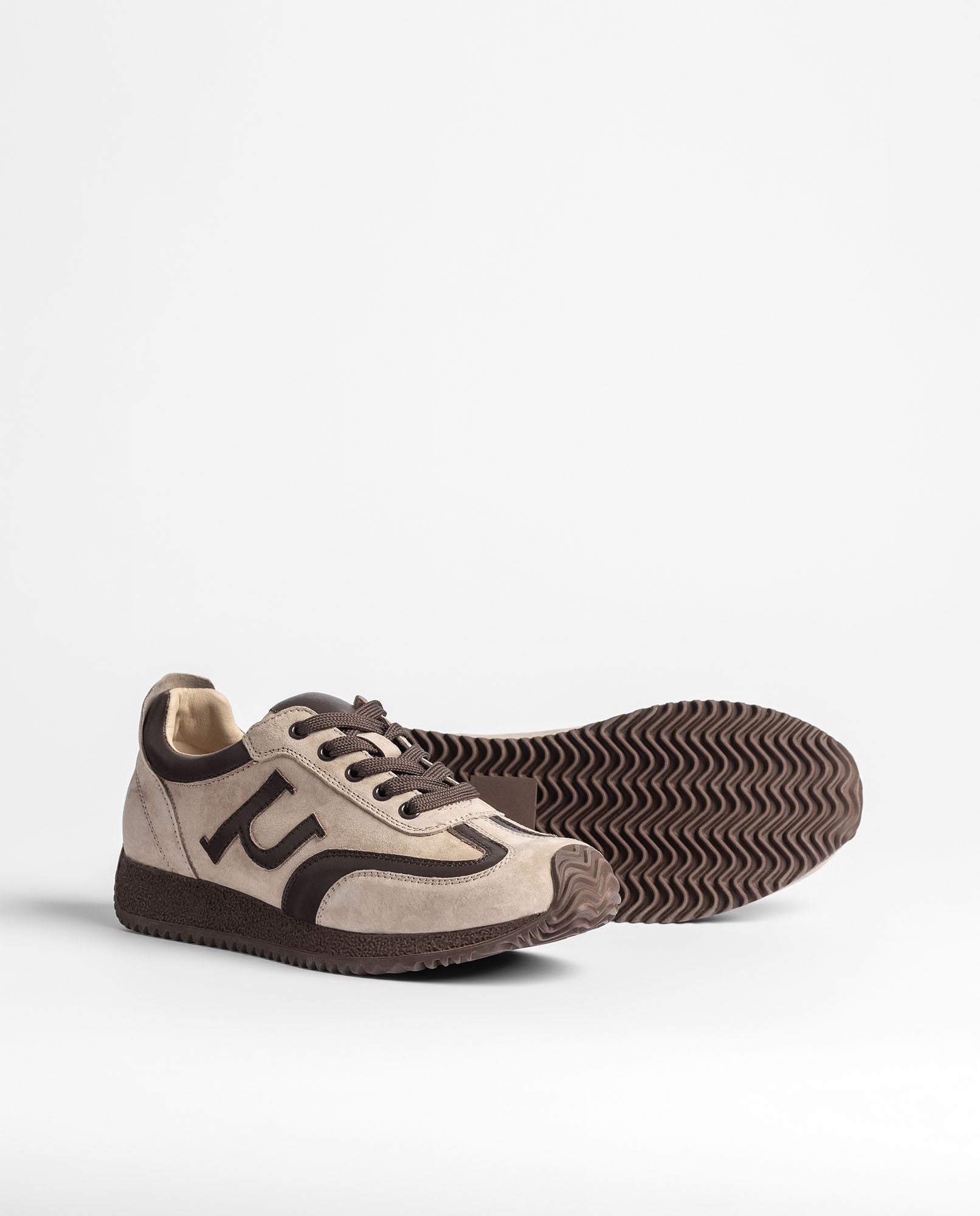 Sneaker GUAM-002 marrón oscuro_38531.jpg