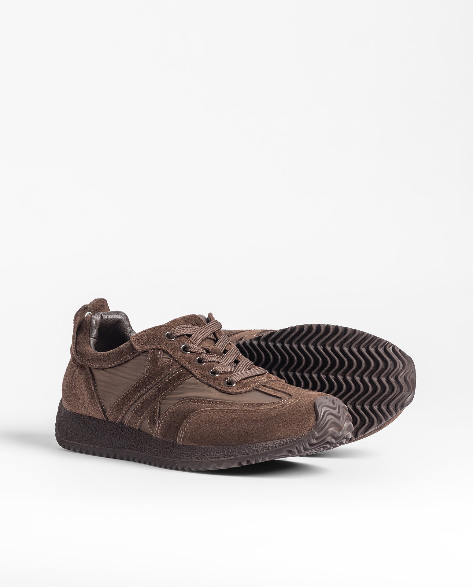 Sneaker GUAM-260 marrón oscuro_42075.jpg