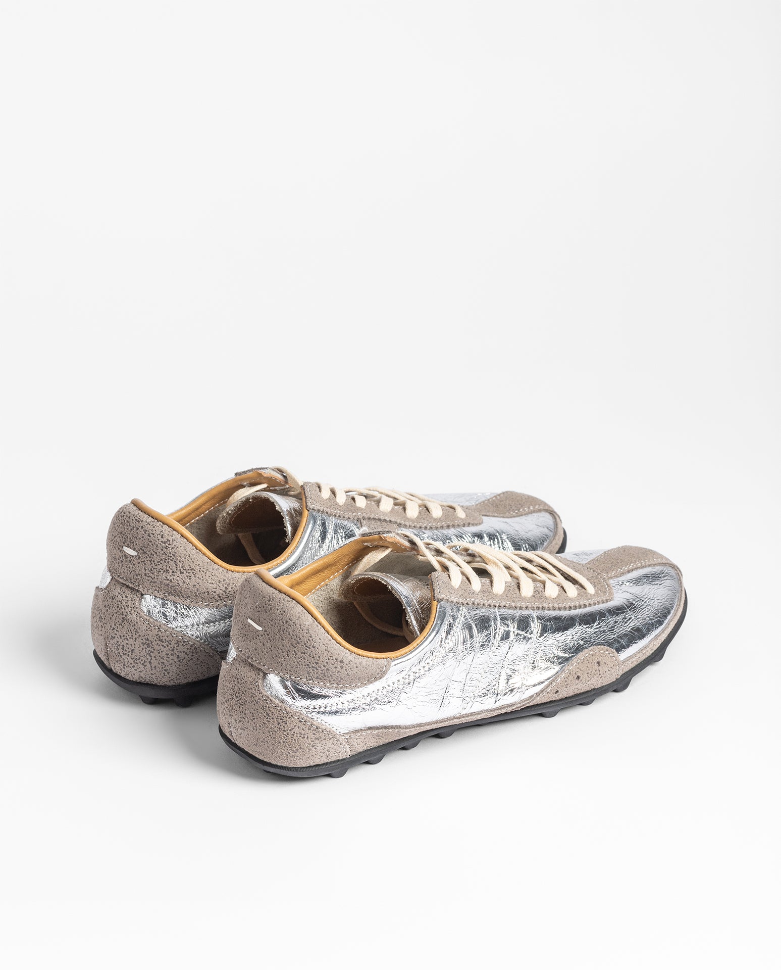 Sneaker LYON-261 plateado_42113.jpg