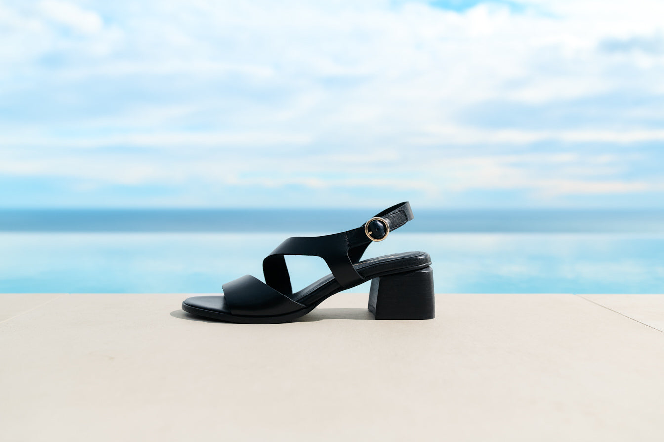 GOLI 252 black heeled sandal