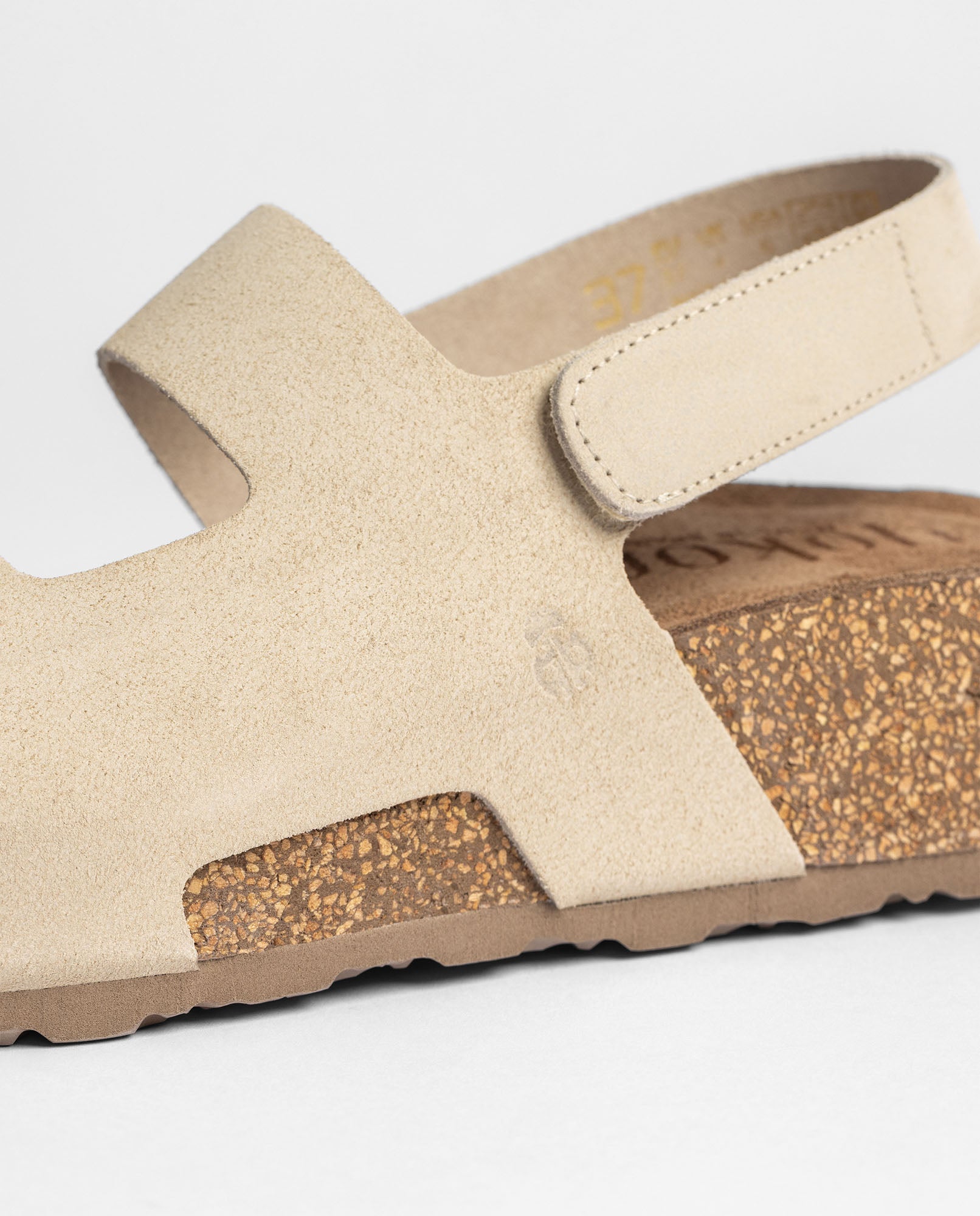 Sandalia plataforma WIWI-261 beige