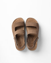 Sandalia plataforma WIWI-261 marrón oscuro